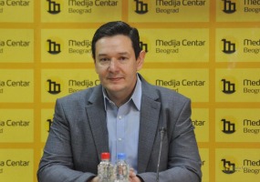 Nemanja Šarović: Policija nas satima držala u stanici, porše mora u zatvor Nemanja Šarović: Policija nas satima držala u stanici, porše mora u zatvor